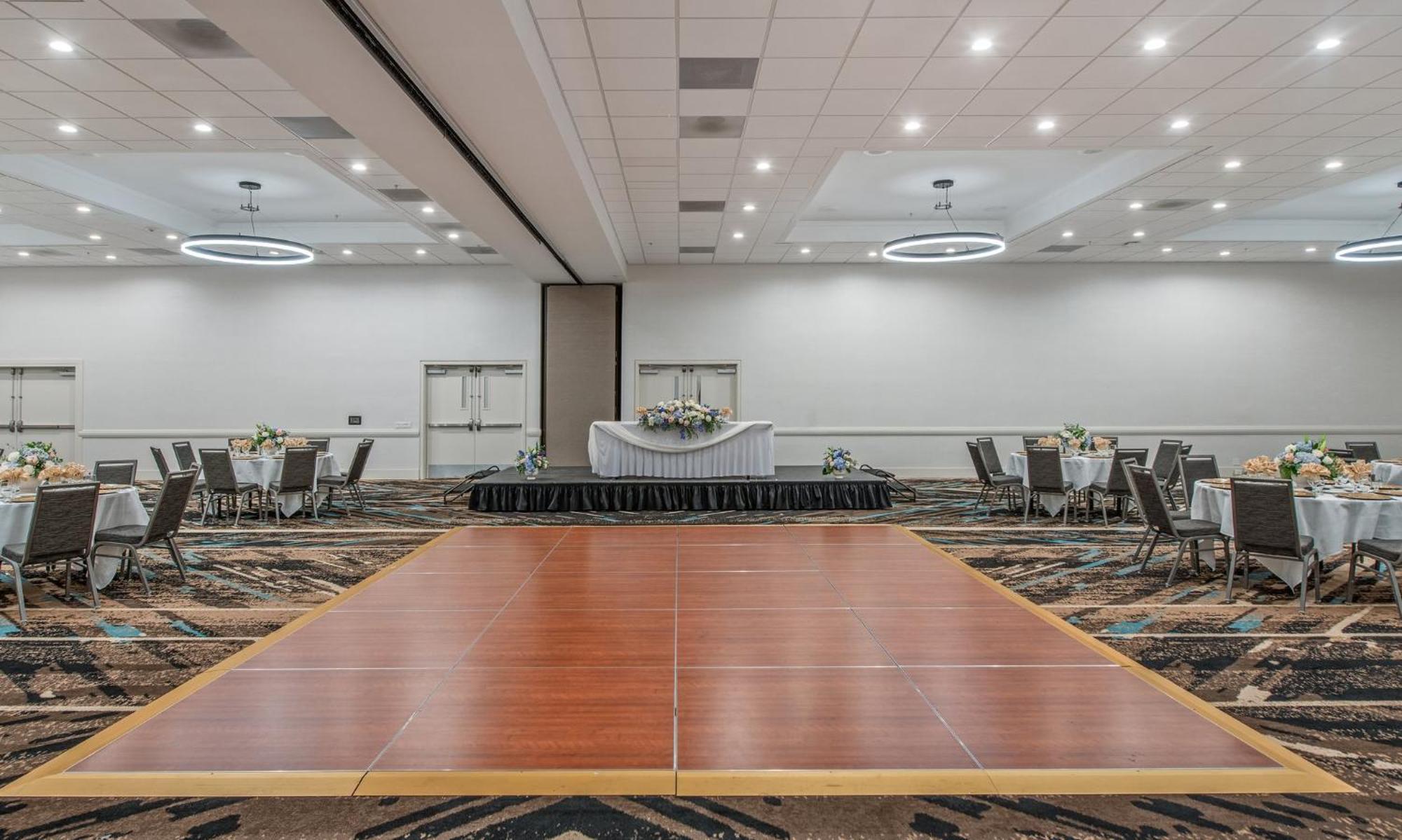 Staybridge Suites Oxnard - River Ridge By Ihg Buitenkant foto